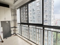 3室2廳2陽(yáng)臺(tái) 融城優(yōu)郡陽(yáng)臺(tái)