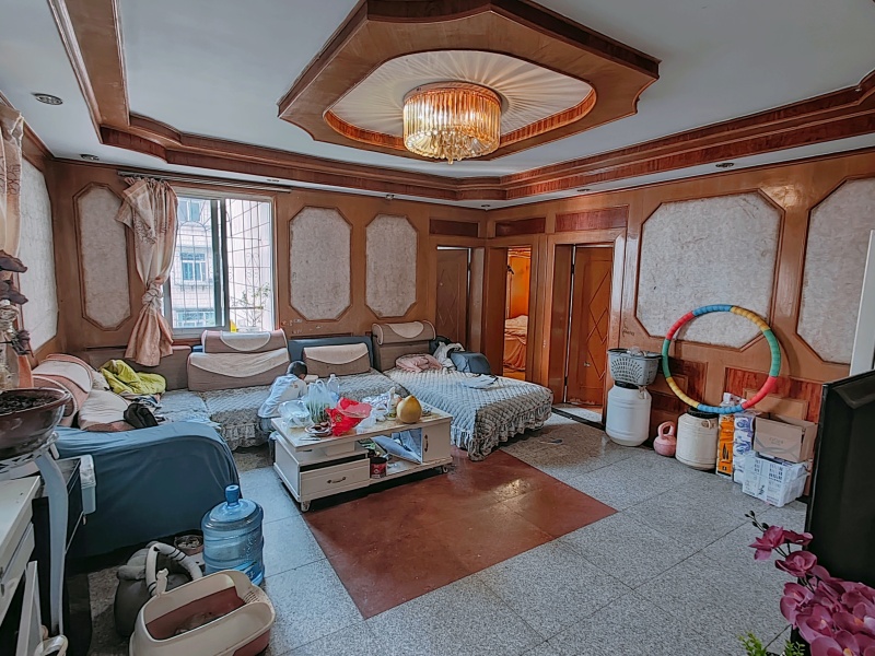 3室2廳1陽臺 南疆花園客廳