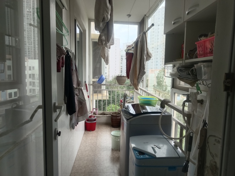 4室2廳1陽臺(tái) 云南映象C區(qū)陽臺(tái)