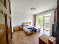 6室3廳2陽(yáng)臺(tái) 佳園上居別墅臥室