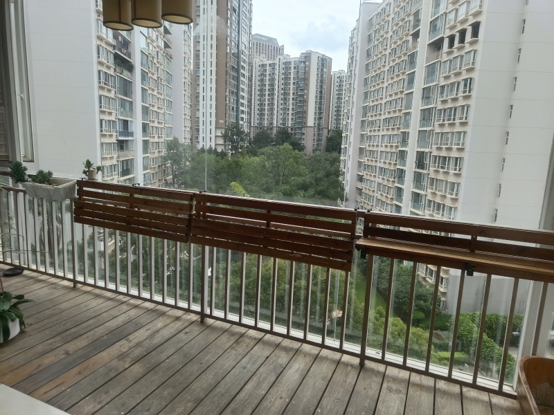 4室2廳1陽臺(tái) 云南映象C區(qū)陽臺(tái)