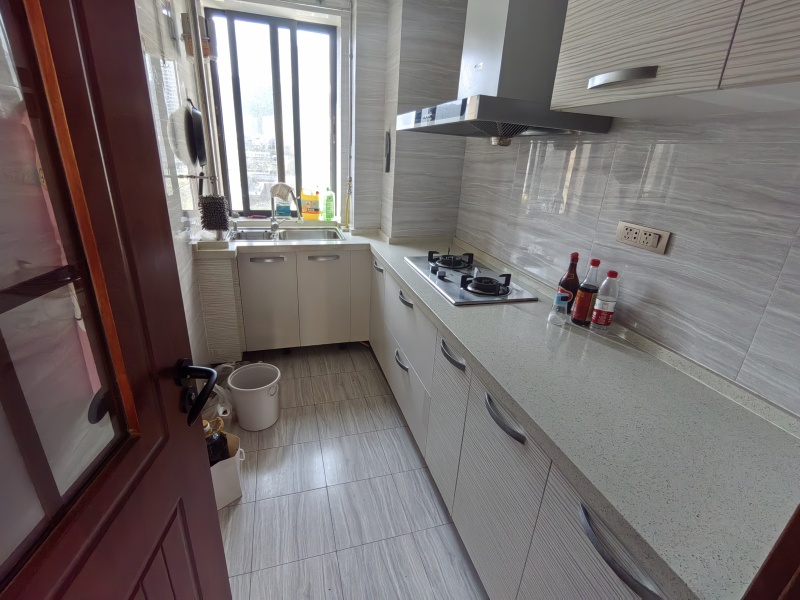 2室2廳1陽(yáng)臺(tái) 融創(chuàng)春風(fēng)十里A10地塊廚房