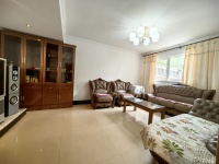 6室3廳2陽(yáng)臺(tái) 佳園上居別墅客廳