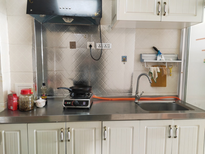 1室1廳1陽臺(tái) 龍湖水晶酈城廚房