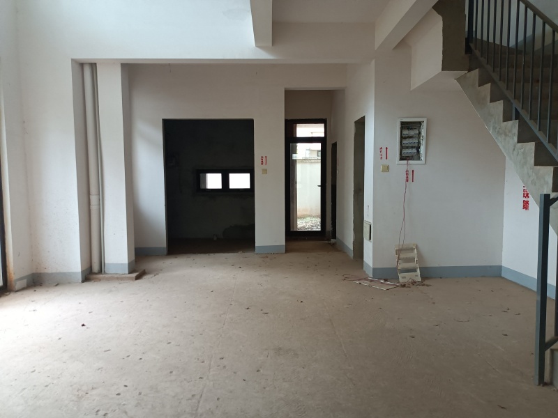 5室2廳2陽臺 昆明恒大云璽別墅餐廳