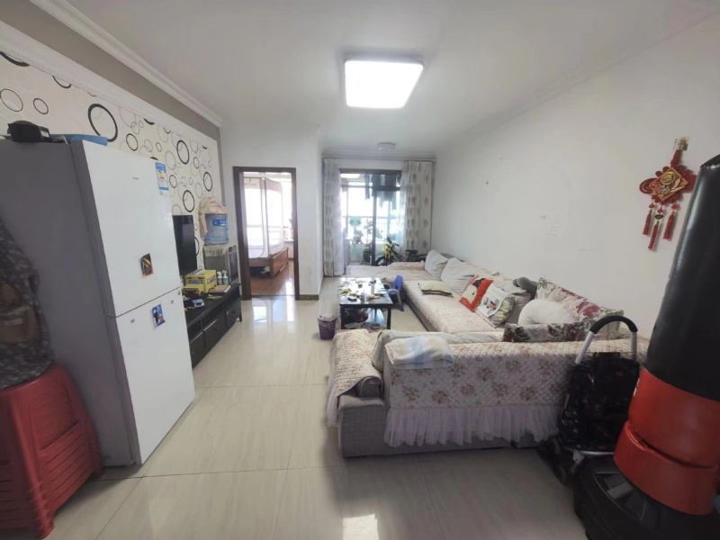 2室2廳3陽臺(tái) 紅星國(guó)際紫郡客廳