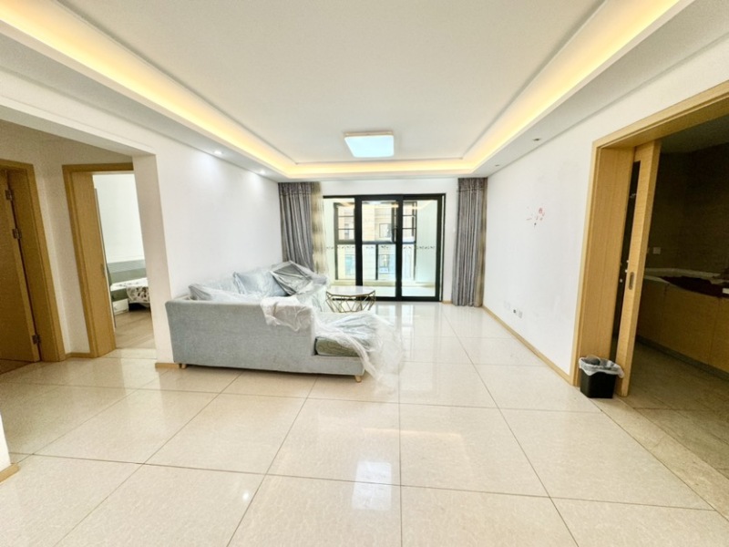 3室2廳2陽臺 濱江俊園后灣組團(tuán)客廳