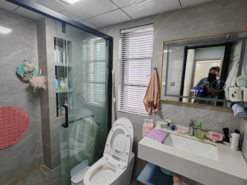 3室2廳1陽臺(tái) 招商雍和府一期衛(wèi)生間