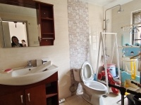 3室2廳2陽臺 花香四季衛(wèi)生間