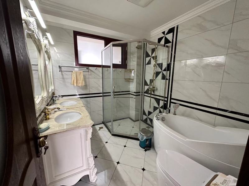 6室2廳1陽臺 立欣洲別墅衛(wèi)生間