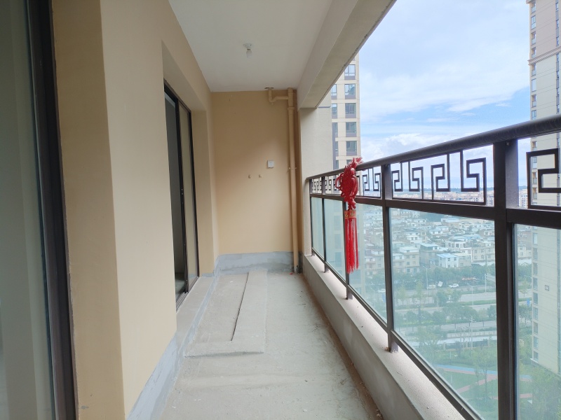 4室2廳2陽臺(tái) 北大資源頤和1898二期陽臺(tái)