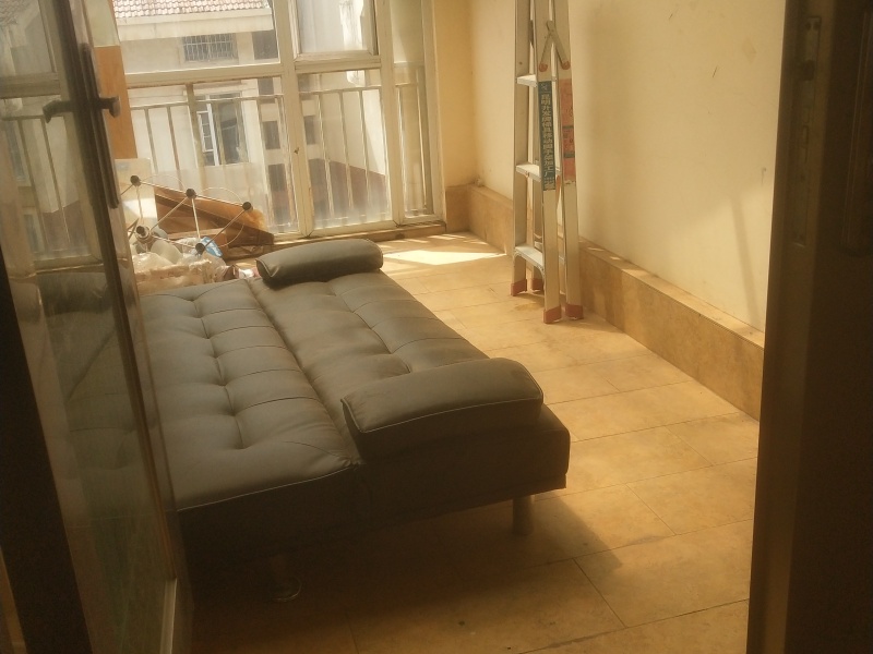 6室3廳3陽臺(tái) 南方公園陽臺(tái)