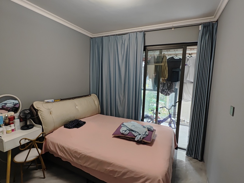 3室2廳1陽臺(tái) 招商雍和府一期臥室