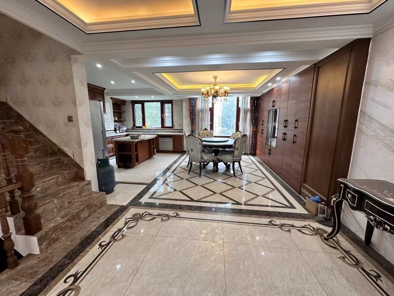 6室2廳1陽臺 立欣洲別墅餐廳