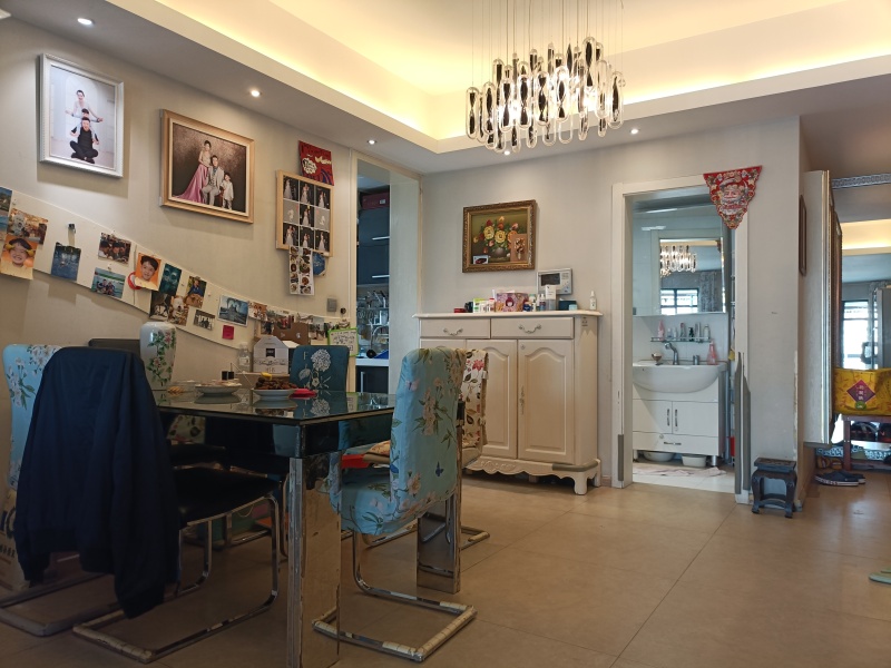 3室1廳1陽臺 和諧世紀餐廳