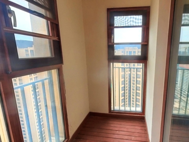 4室2廳1陽臺 金地悅天下一期陽臺