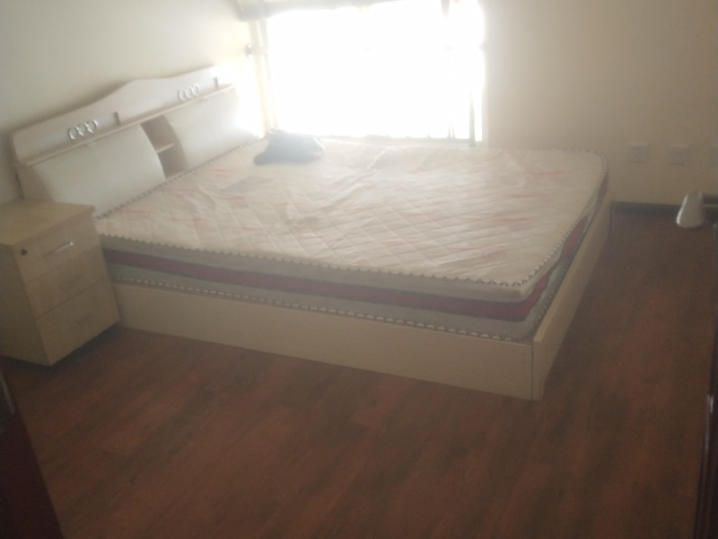 6室3廳3陽臺(tái) 南方公園臥室