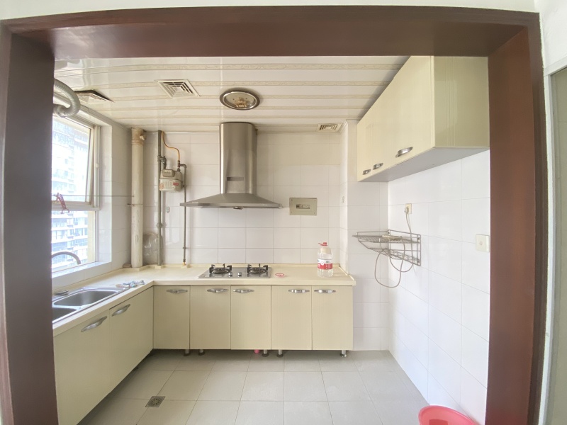 3室2廳2陽臺 遠(yuǎn)洋風(fēng)景餐廳