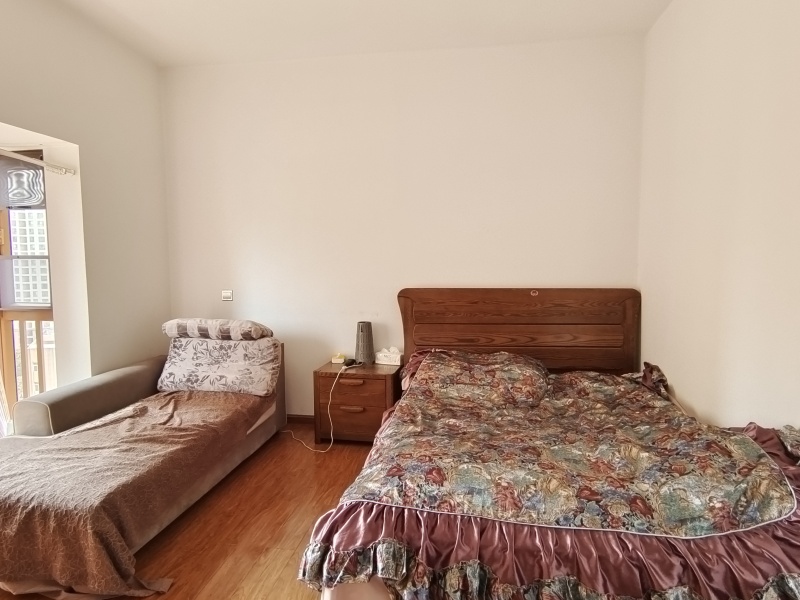 3室2廳2陽臺 花香四季臥室