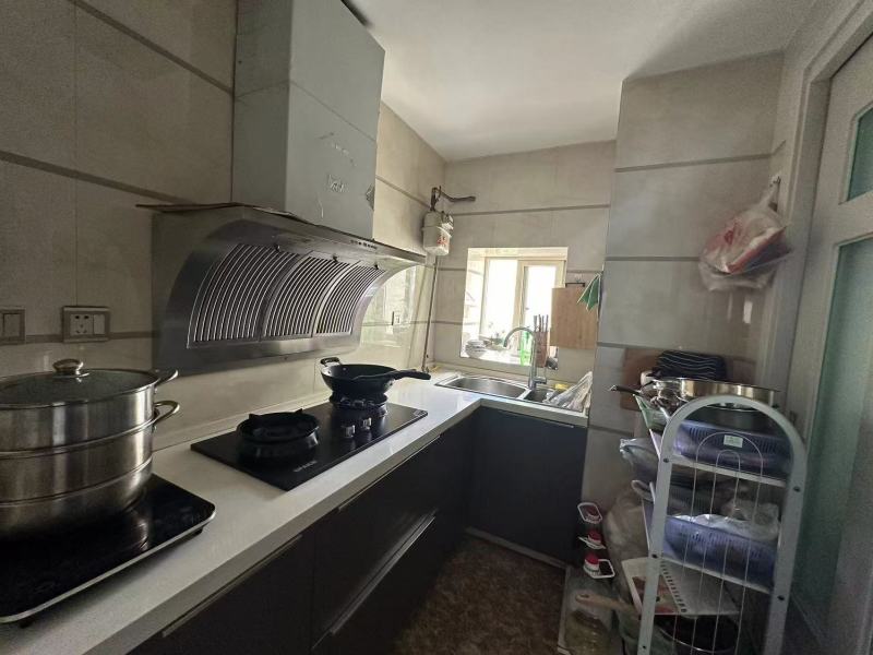 3室2廳2陽臺 晴朗云安廚房