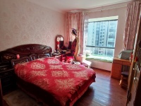 5室2廳4陽(yáng)臺(tái) 假日城市臥室