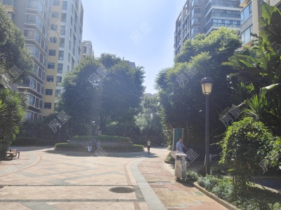 4室2廳2陽臺(tái) 銀海暢園西區(qū)