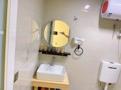 3室2廳1陽(yáng)臺(tái) 同德昆明廣場(chǎng)A區(qū)