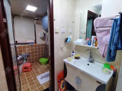 3室2廳1陽臺 春城慧谷B區(qū)衛(wèi)生間