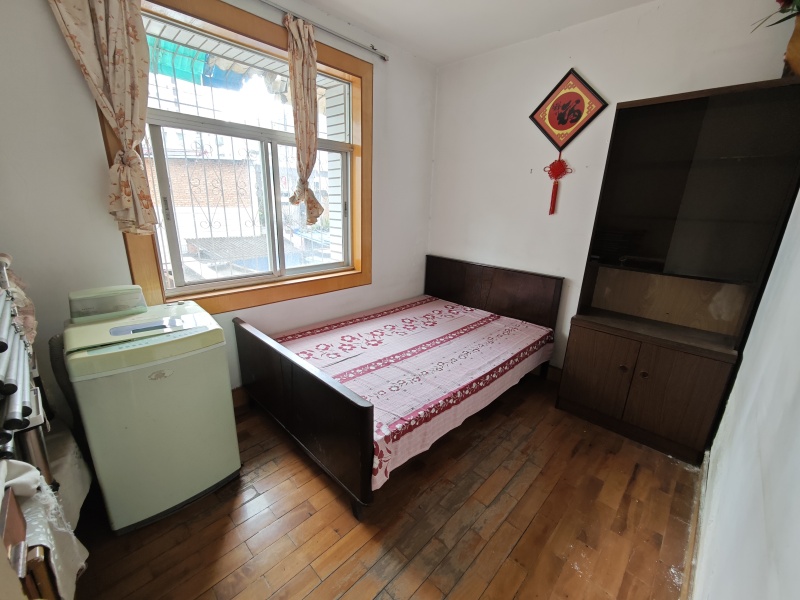 3室2廳1陽臺 電信局宿舍（北京路豆腐廠9號）客廳