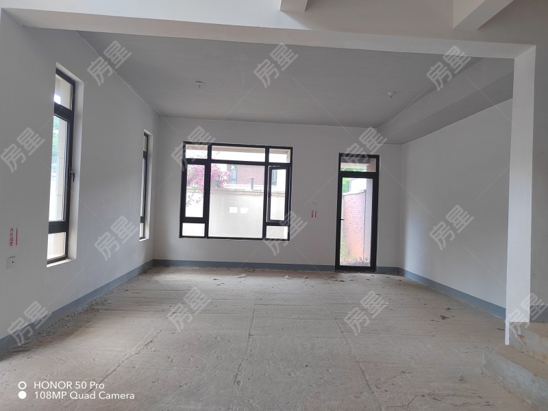 4室2廳3陽臺 昆明恒大云璽別墅客廳