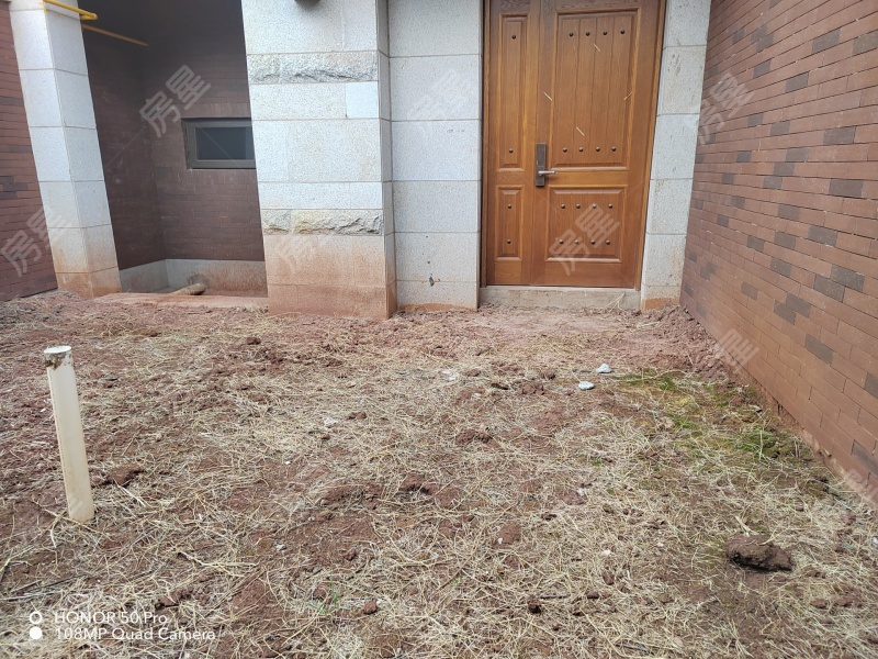 4室2廳3陽臺 昆明恒大云璽別墅自家花園