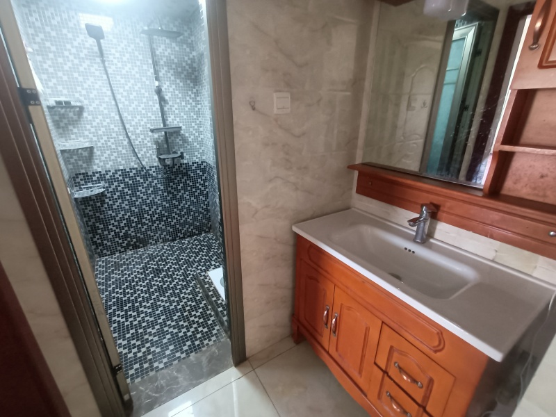 2室2廳1陽臺(tái) 俊發(fā)盛唐城衛(wèi)生間