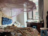 4室2廳2陽臺(tái) 和諧世紀(jì)臥室