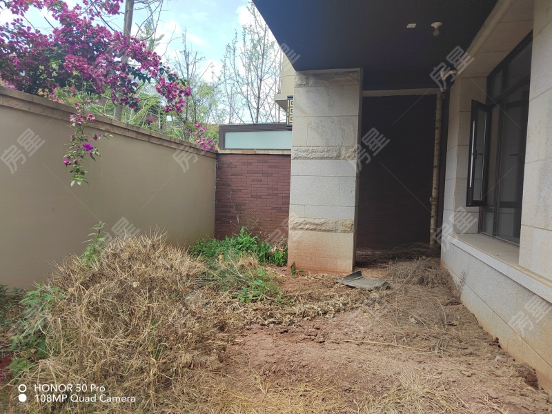 4室2廳3陽臺 昆明恒大云璽別墅自家花園