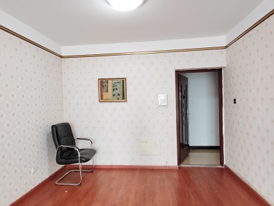 1室1廳1陽臺(tái) 云投景苑