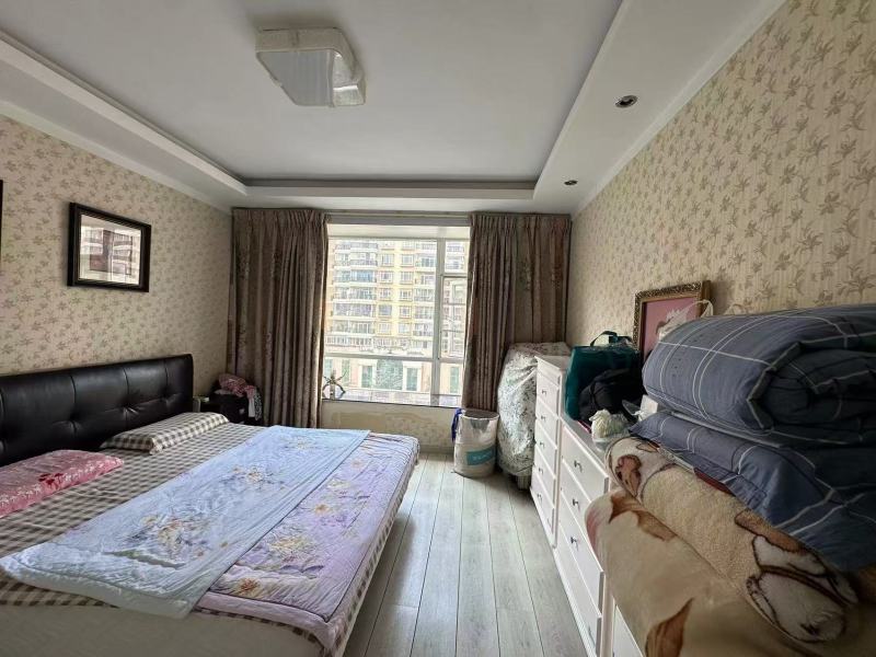 3室2廳2陽臺 晴朗云安臥室