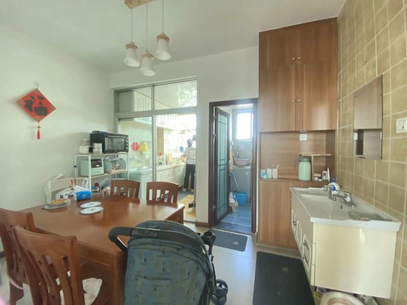 2室2廳1陽臺 旺角商城餐廳