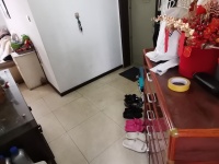 2室2廳1陽臺 怡康溫泉新村A區(qū)門廳