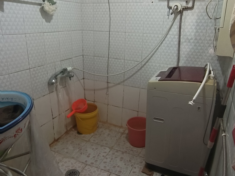 3室2廳1陽臺 興杰花園衛(wèi)生間