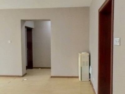 4室2廳2陽臺 潤城一區(qū)