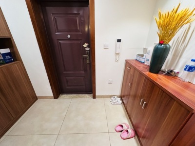 2室1廳1陽(yáng)臺(tái) 溪畔麗景