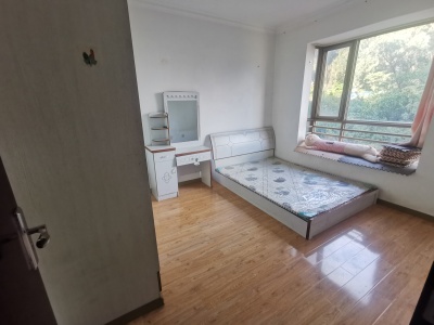 2室2廳2陽(yáng)臺(tái) 云嶺天驕