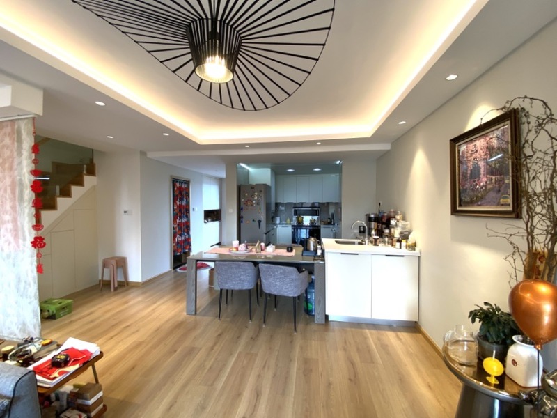 4室2廳3陽臺 保利璽樾璽公館門廳