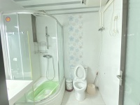 3室2廳2陽臺 遠洋風(fēng)景衛(wèi)生間