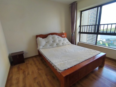 3室2廳2陽(yáng)臺(tái) 融城春曉