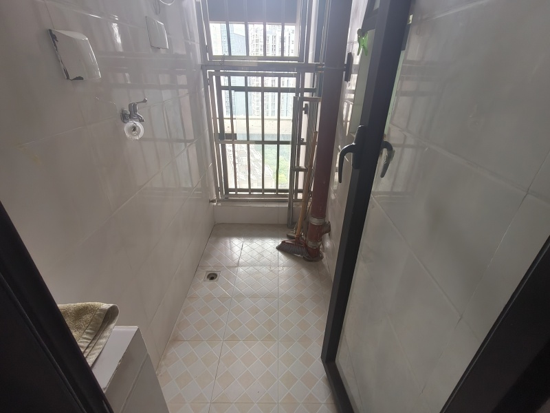 3室2廳1陽臺 俊發(fā)逸天峰陽臺