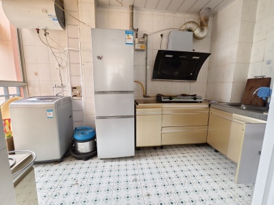 2室2廳2陽(yáng)臺(tái) 葵花公社