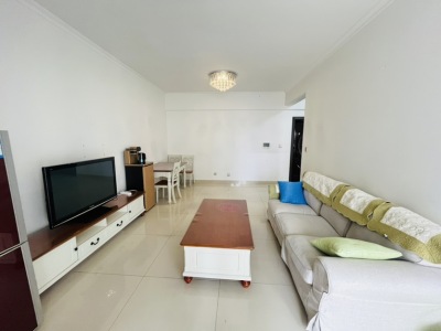 2室2廳1陽(yáng)臺(tái) 中央麗城