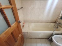 4室2廳 西壩新村28號衛(wèi)生間