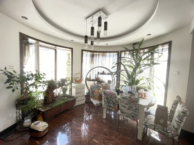 6室2廳3陽(yáng)臺(tái) 大溪地